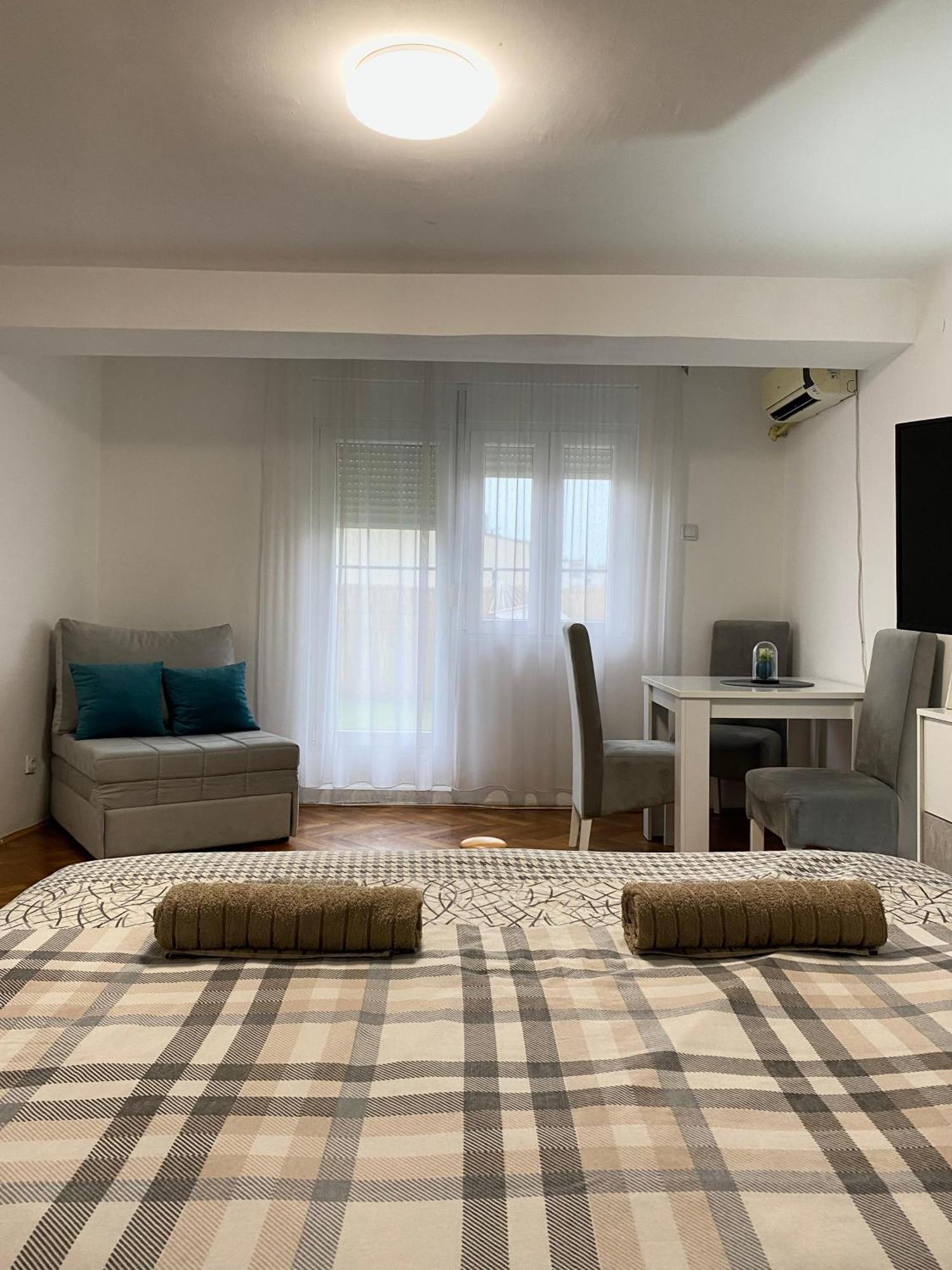 Apartamento Panorama Royal Vracar Belgrado Habitación foto